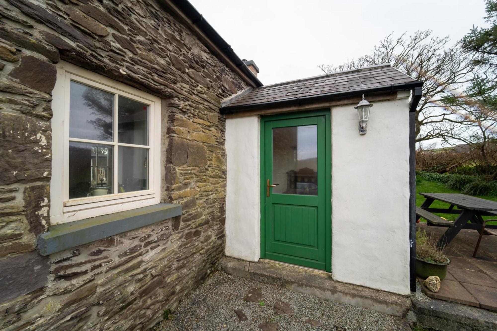 Brosnan'S Cottage Dingle Exteriör bild
