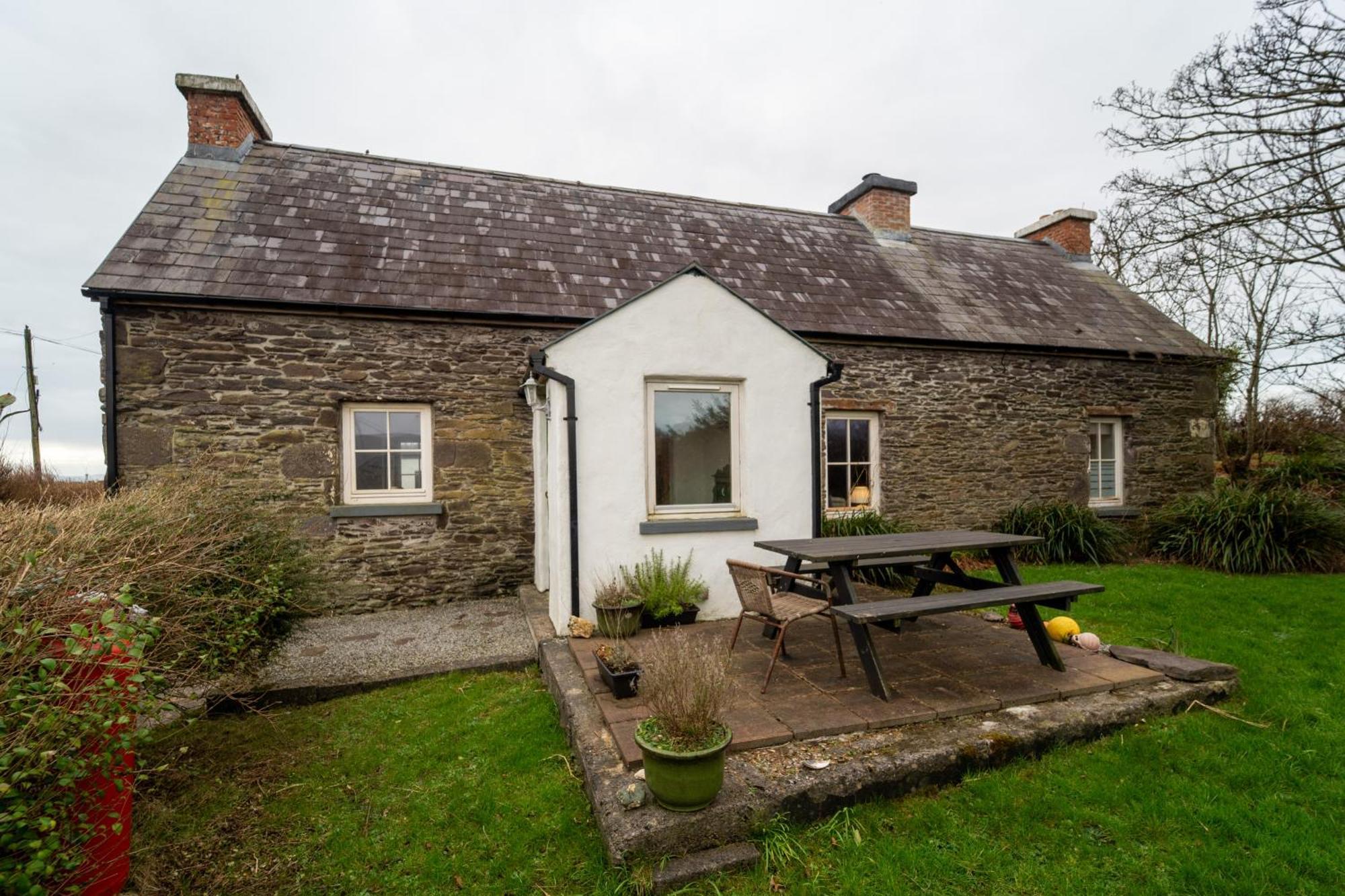 Brosnan'S Cottage Dingle Exteriör bild